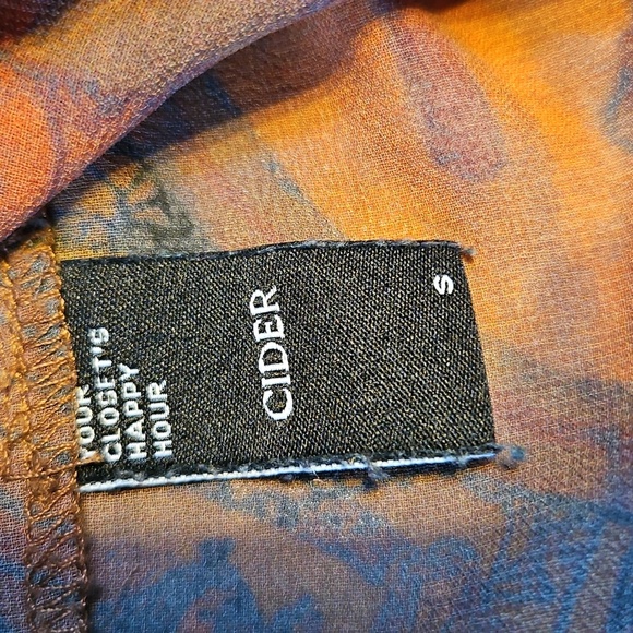 Chiffon Aztec Bell Sleeve Top - Picture 12 of 14